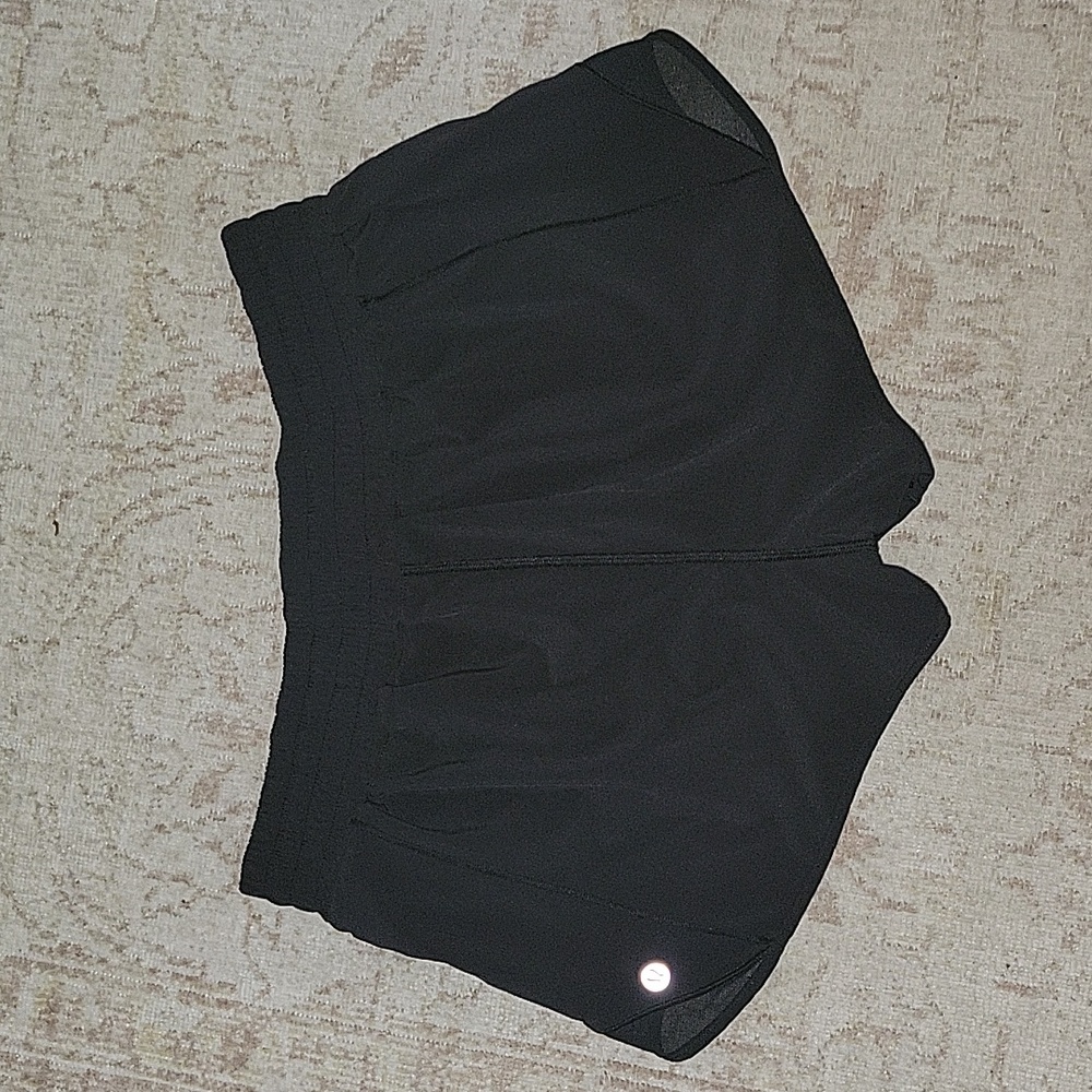 Lululemon Hotty Hot Short Black sz 6 tall  ,  lined EUC Gym Run Tennis - Picture 6 of 8